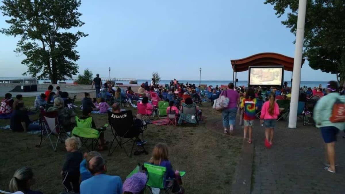 Beach Club Of Oscoda - The Lakeshore Cottage 외부 사진