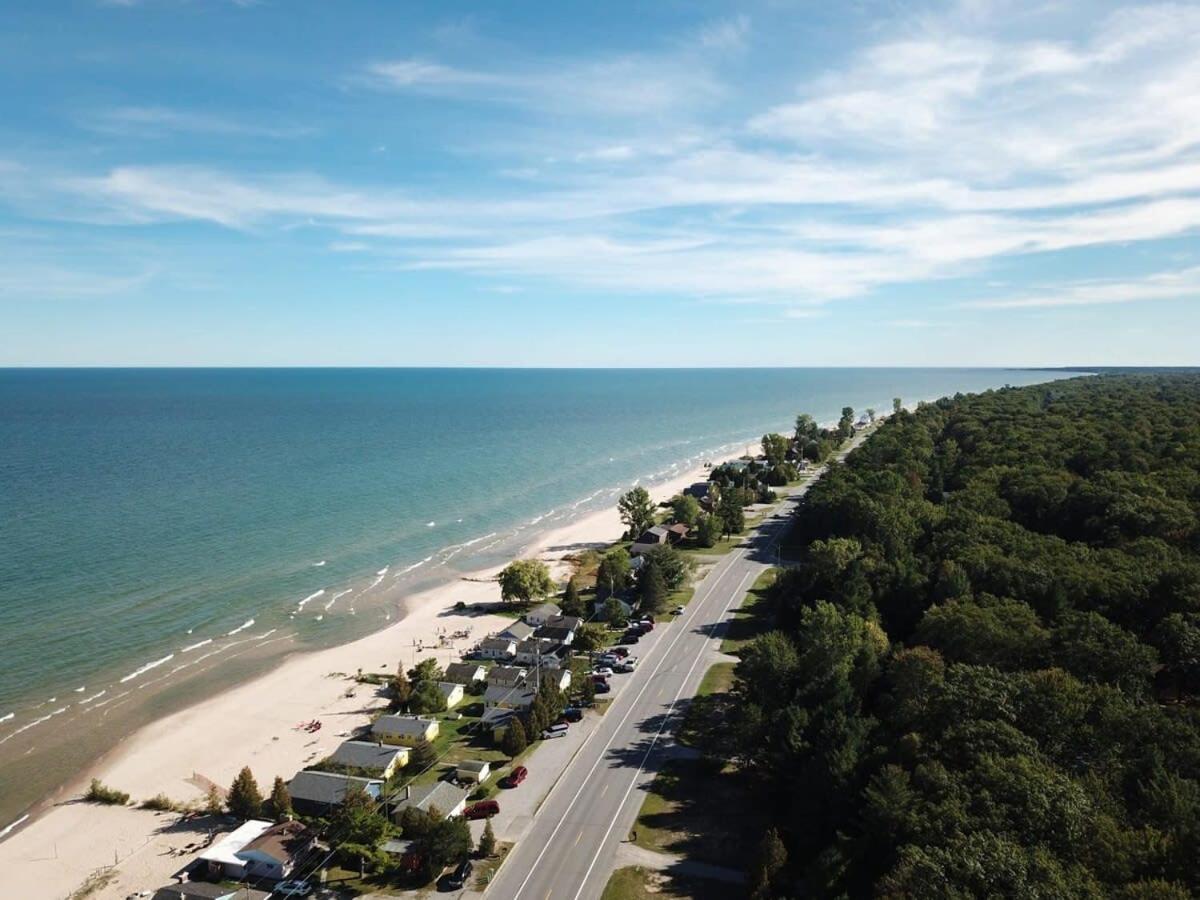 Beach Club Of Oscoda - The Lakeshore Cottage 외부 사진