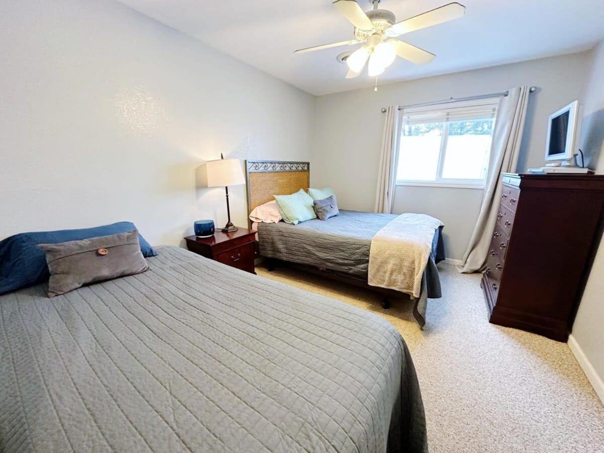 Beach Club Of Oscoda - The Lakeshore Cottage 외부 사진
